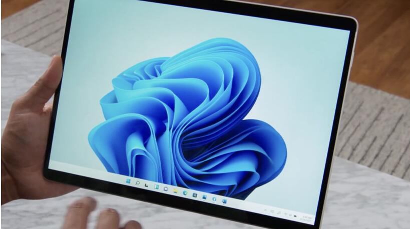 微软确认 Win10 21H2 更新已大规模推送 Win11不强制用户升级插图1