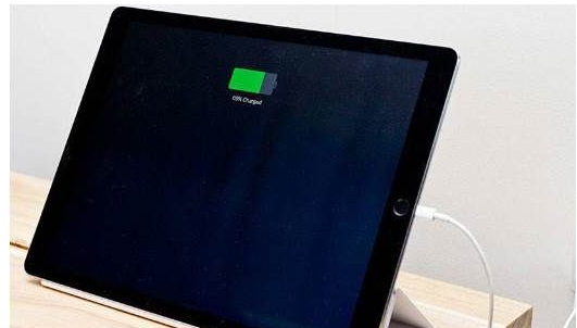 ipad显示不在充电怎么办,小编告诉你ipad显示不在充电怎么办插图1